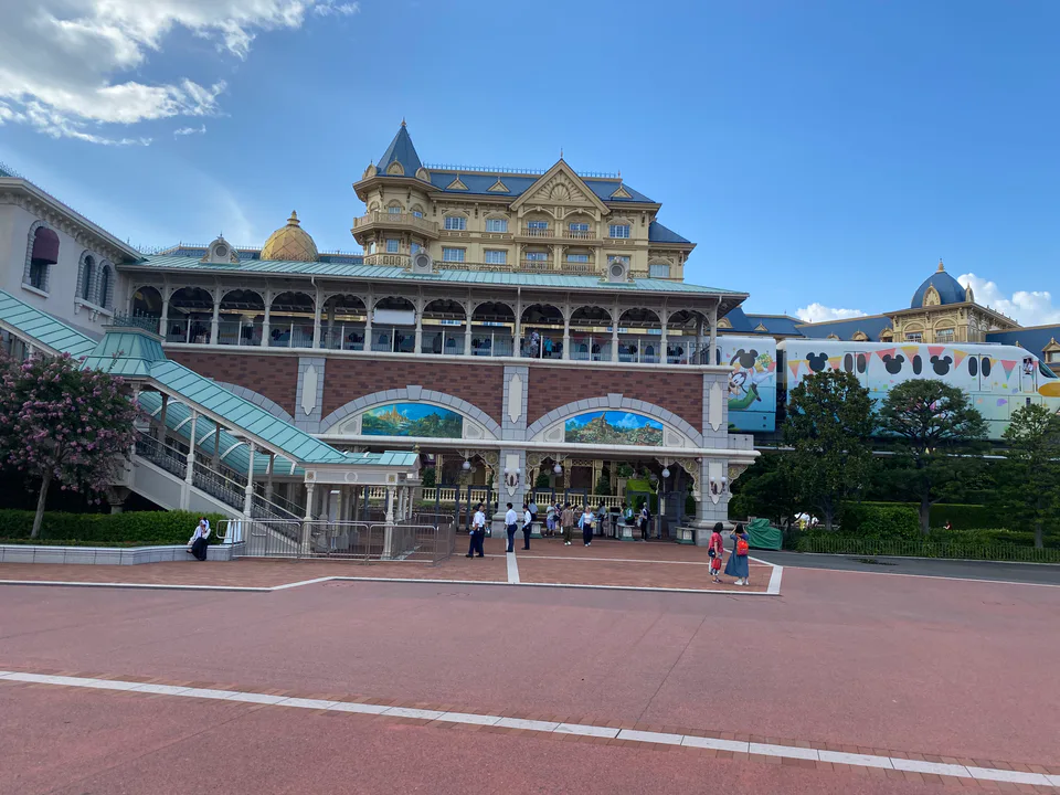 Comparaison des billets Attraction Ticket et Premier Access pour Tokyo Disney