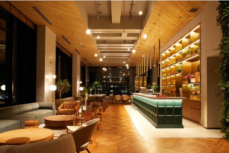 พื้นที่สาธารณะชั้นสูงของ THE KNOT HIROSHIMA
