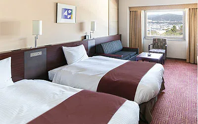Fukuyama New Castle Hotel twin room one minute from Fukuyama Station