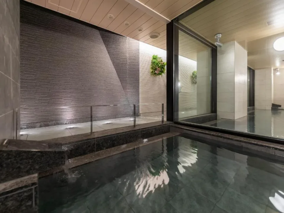 Nishitetsu Hotel CROOM Hakata Gion indoor public bath