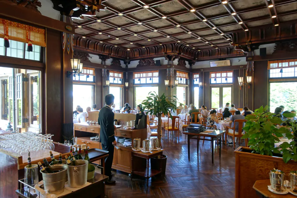 ร้านอาหารและพื้นที่รับประทานอาหารภายในโรงแรมฟูจิยะ