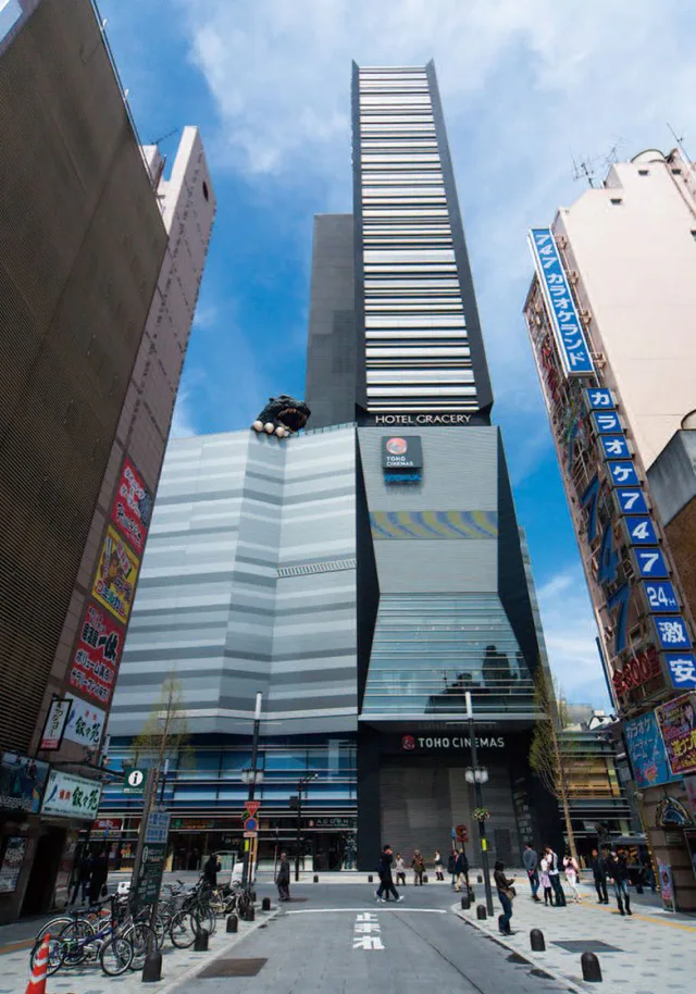Hotel Gracery Shinjuku for east-side department-store and late shopping returns