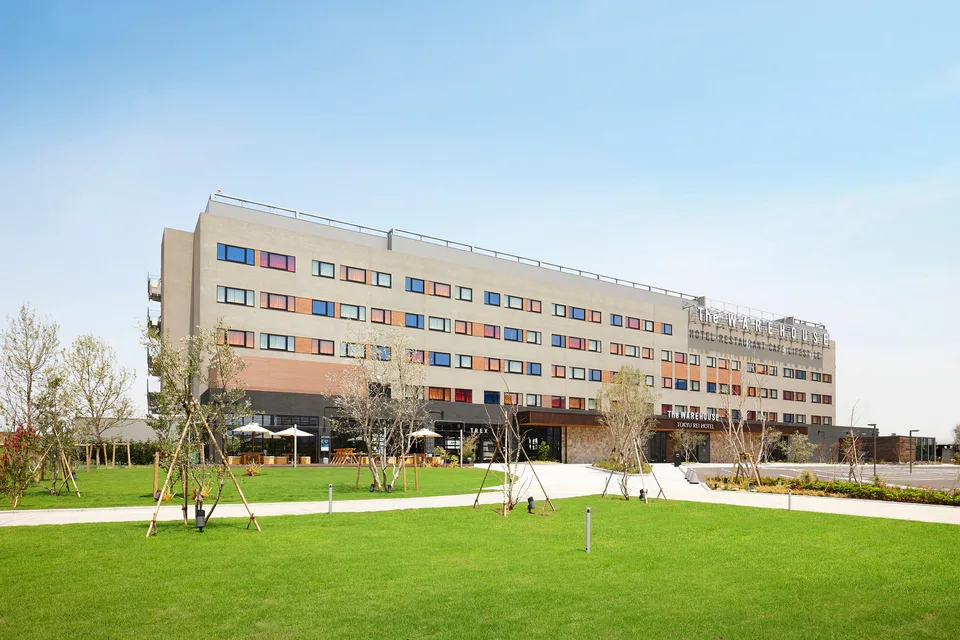The HOTEL Well-hub Haneda อยู่ใน King Skyfront ฝั่ง Kawasaki ไม่ได้อยู่ภายใน Haneda Airport terminal