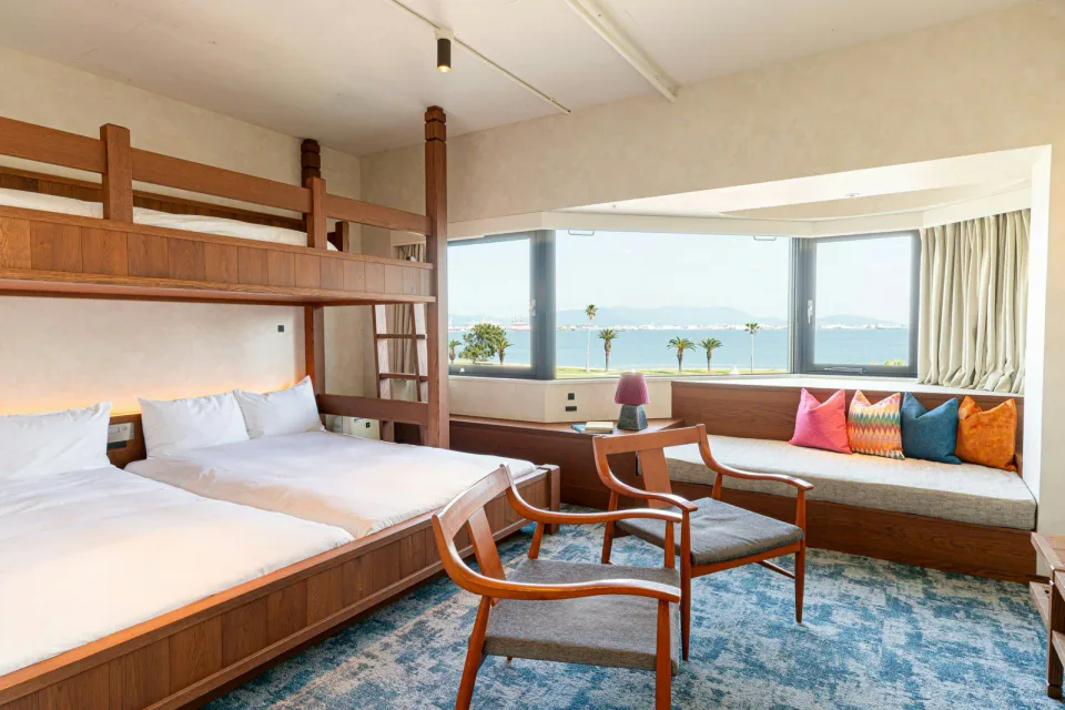 THE LUIGANS Spa and Resort Fukuoka ocean-view guest room with bunk beds