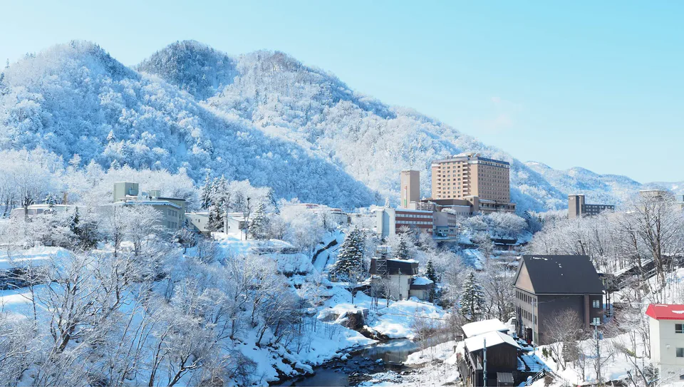 삿포로에서 접근하기 쉬운 겨울 조잔케이 온천마을과 설경