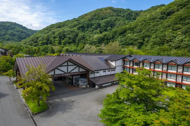 Aomoriya, Oirase Keiryu Hotel หรือ KAI Tsugaru พักไหนดีในอาโอโมริ?