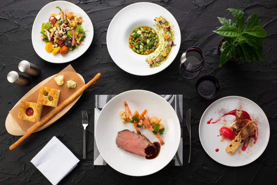 Swissôtel Nankai Osaka Table36 고층 레스토랑 공간