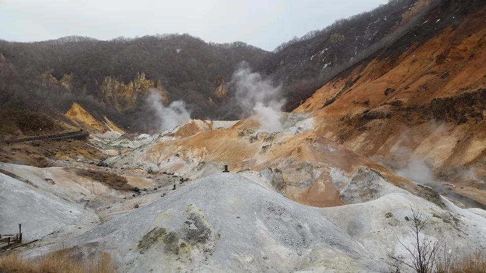 Natural hot spring scenery at Noboribetsu Onsen during a Hokkaido itinerary