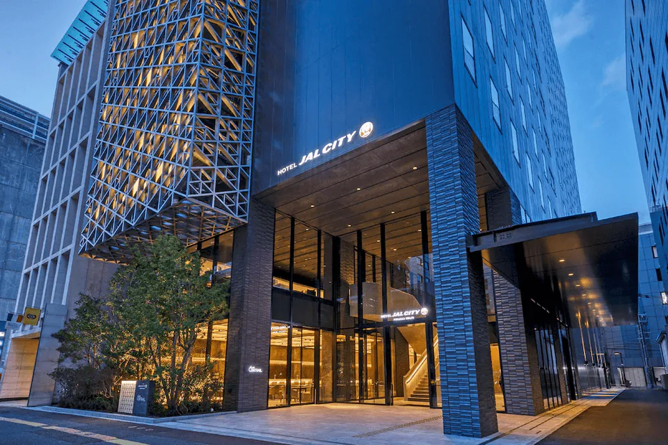 후쿠오카 렌터카 숙소 Hotel JAL City Fukuoka Tenjin 외관과 도심 주차 선택