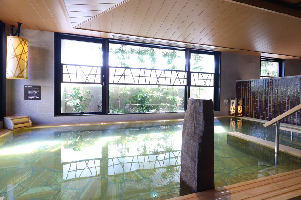 Natural hot-spring bath in Beppu after a Kannawa Hells sightseeing day