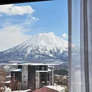 Niseko Park Hotel twin room for a rafting stay