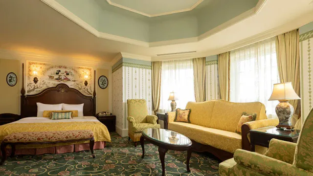 Tokyo Disneyland Hotel Superior Alcove Room for a Happy Entry hotel stay
