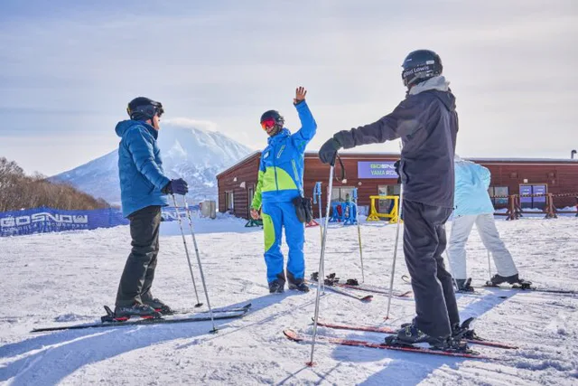 Beginner Niseko private lesson where rentals and lift-pass setup should be finished before expensive instructor time begins