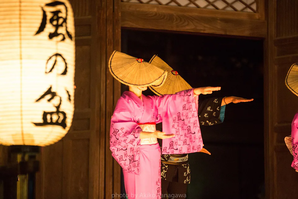 คู่มือการเดินทางงาน Yuchu Hachibi Fū no Bon 2026｜สามคืน การเดินทาง การเดินเล่นในเมือง และที่พัก Toyama