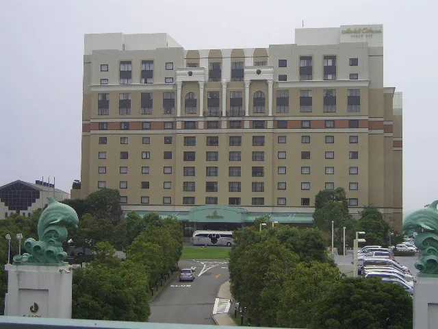 Hotel Okura Tokyo Bay, exemple d’Official Hotel desservi via Bayside Station