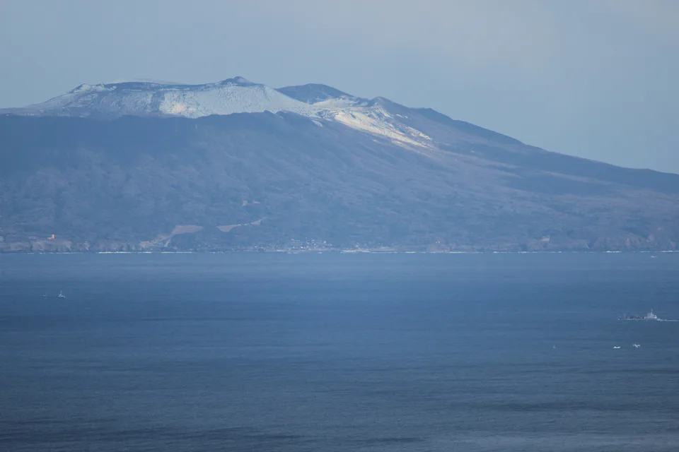 伊豆大島與三原山全景,伊豆大島一日遊、高速船、交通及住宿比較