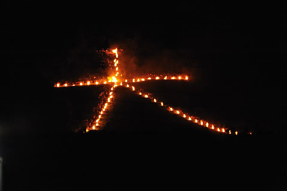 Gozan Okuribi Transport Starts Before the Fires: Choose the View by Your Journey Home