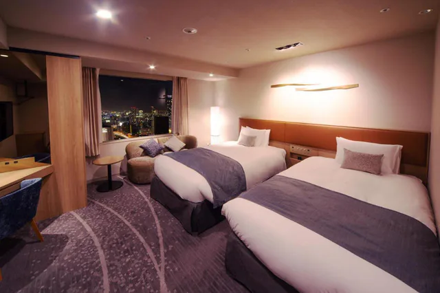 오사카 부모님 숙소: Granvia, Royal Classic, Vischio, Cross Hotel 비교