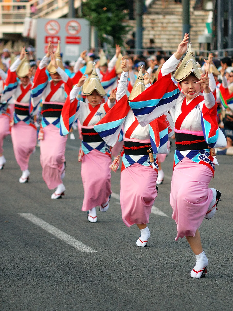 Awa Odori de Tokushima 2026 : retour sur les sièges payants, les rues gratuites et la sortie à 22 h