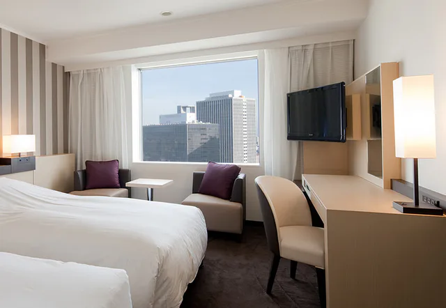 Hotel Granvia Osaka 객실과 JR 오사카역 당일치기 베이스