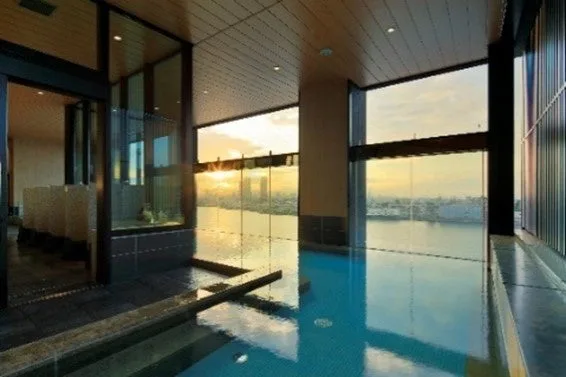 Rooftop Skyspa at THE SINGULARI HOTEL near Universal Studios Japan