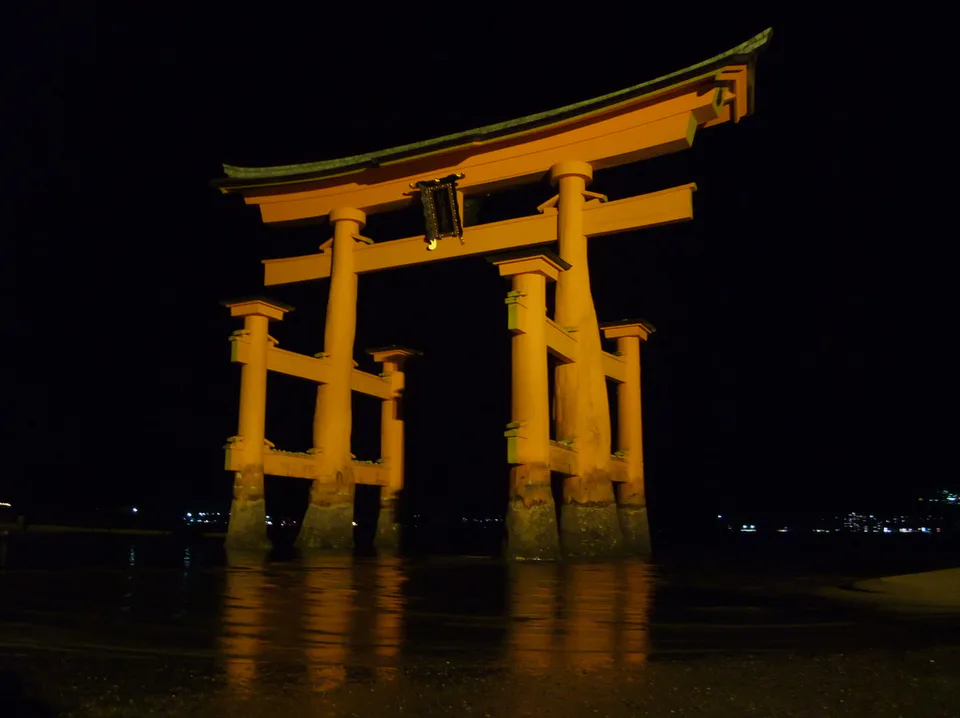 Gastronomie de Miyajima : anago, huîtres et momiji manjū sans sacrifier la journée