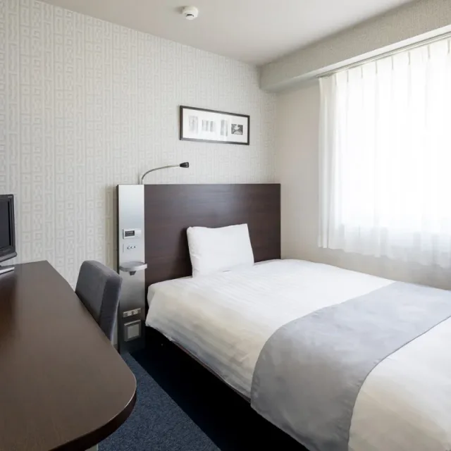Comfort Hotel Saga economy double guest room