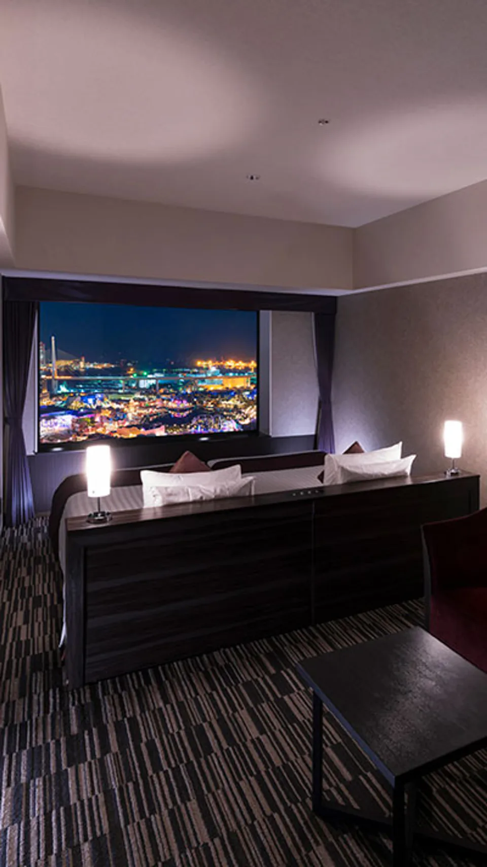 Chambre officielle avec vue sur le jardin à The Park Front Hotel.
