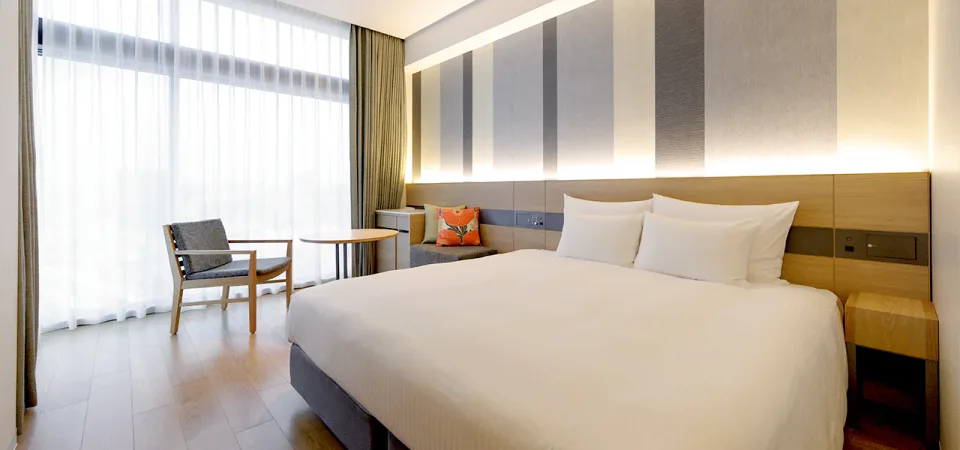 JR Kyushu Hotel Blossom Naha deluxe double guest room
