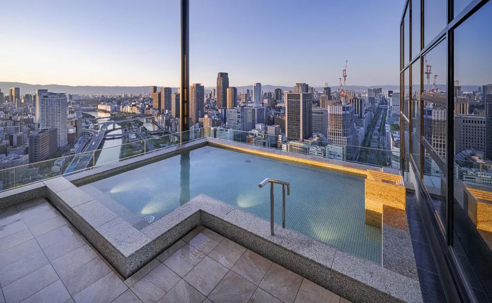 CANDEO HOTELS Osaka The Tower, SkySpa au 31ème étage, bain extérieur pour hommes