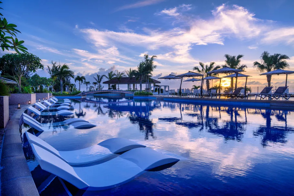 오키나와 가족 수영장 호텔 비교를 위한 Oriental Hotel Okinawa Resort & Spa Garden Pool