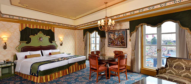 MiraCosta Harbor Room: Harbor View vs Piazza View — Which Is Worth It?