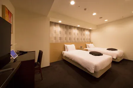 HOTEL FORZA HAKATAEKI CHIKUSHI-GUCHI I twin guest room beside Hakata Station