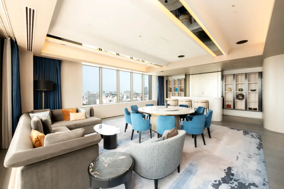 HOTEL COLLECTIVE Naha Presidential Suite living and dining area
