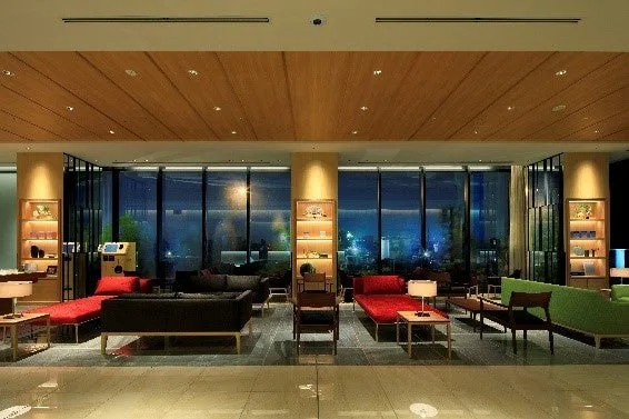 THE SINGULARI HOTEL Review: USJ Access, Rooms and Skyspa