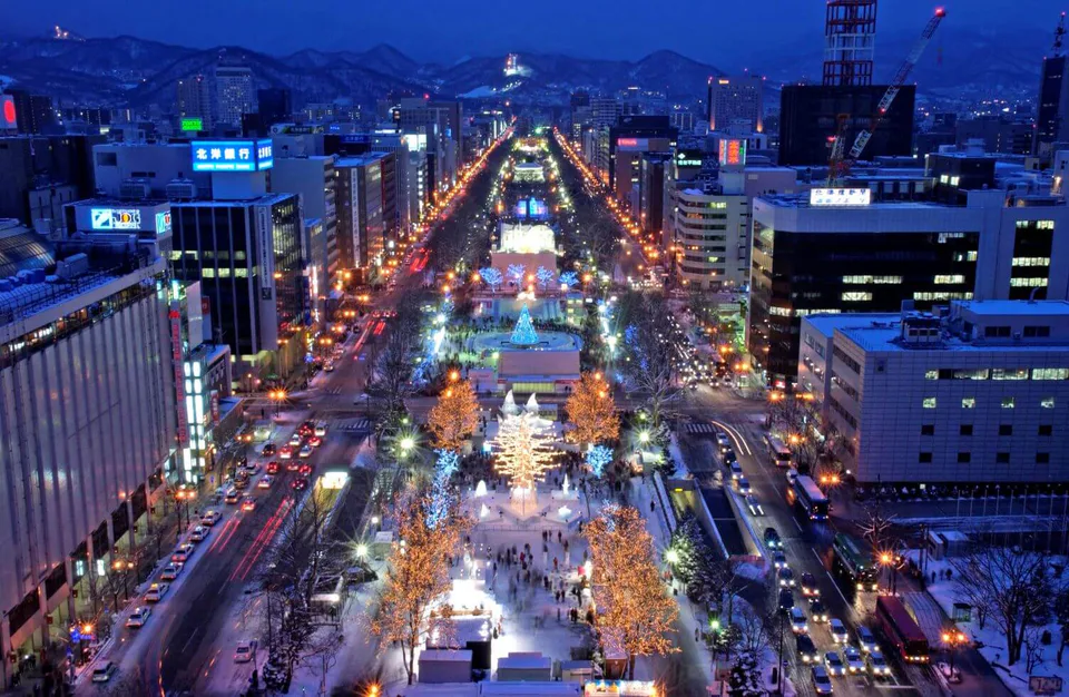 Festival de la neige de Sapporo 2027 : où dormir, Odori, Susukino ou la gare ?