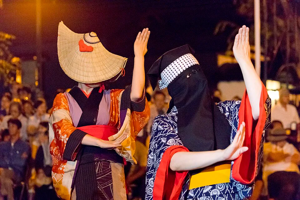 พักที่ไหนดีหลัง Nishimonai Bon Odori 2026|อูโกะ ยูซาวะ หรือโยโกเตะ?
