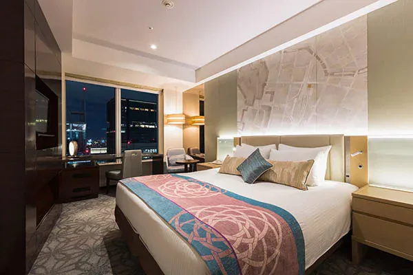 Hotel Metropolitan Tokyo Marunouchi king room with Tokyo night view