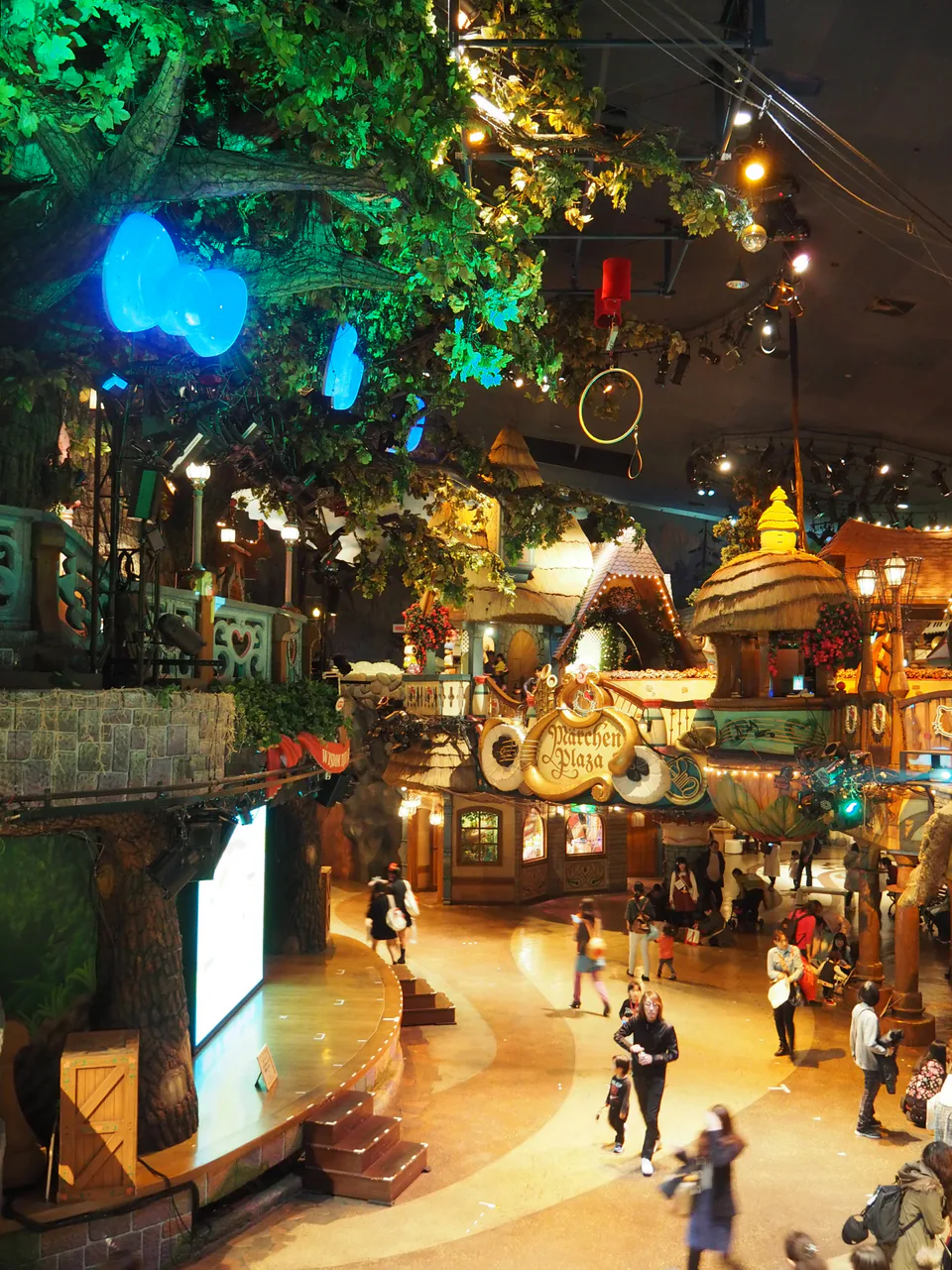 Sanrio Puroland guest area used to explain why first-time visitors should protect schedule flexibility before buying add-ons