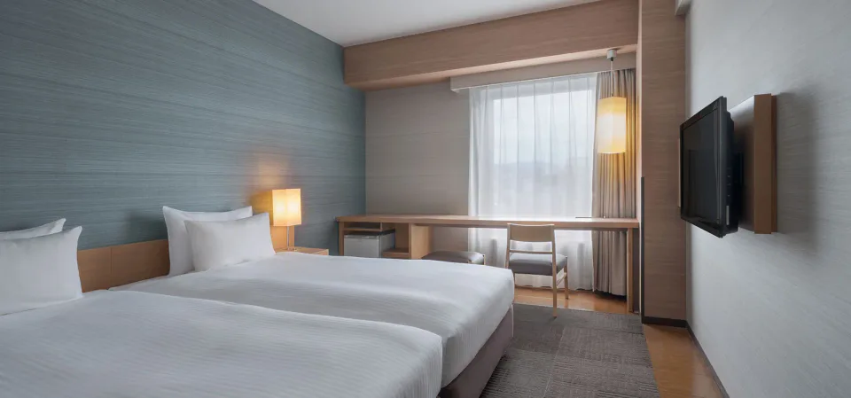 HOTEL RESOL TRINITY HAKATA twin room near Nakasu with two beds