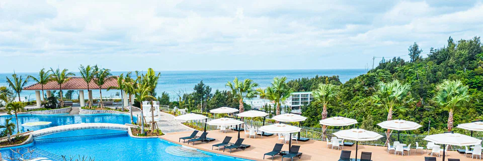 Oriental Hotel Okinawa Resort and Spa Garden Pool overlooking the sea