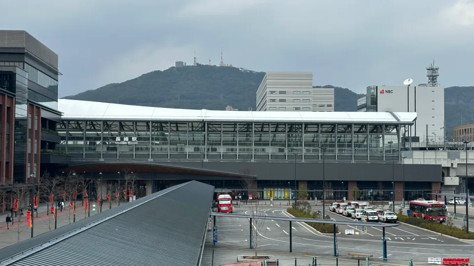 長崎站是福岡跨城後真正開始市內行程的交通起點