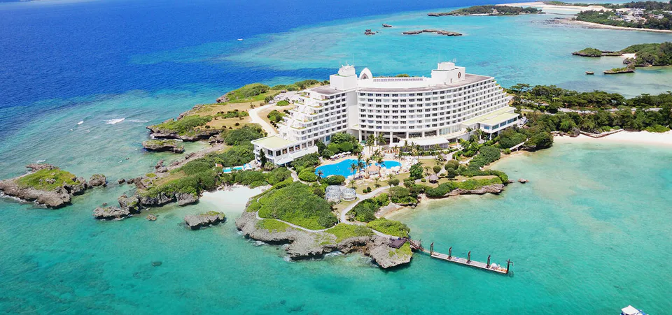 ANA InterContinental Manza Beach Resort 空拍外觀與萬座海岸