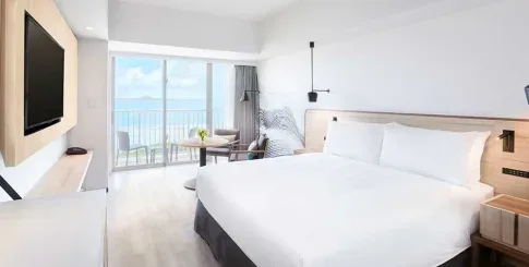Hilton Okinawa Sesoko Resort guest room with king bed