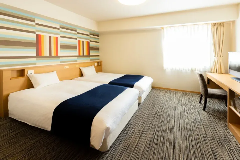 Hotel WBF Grande Asahikawa twin guest room with window