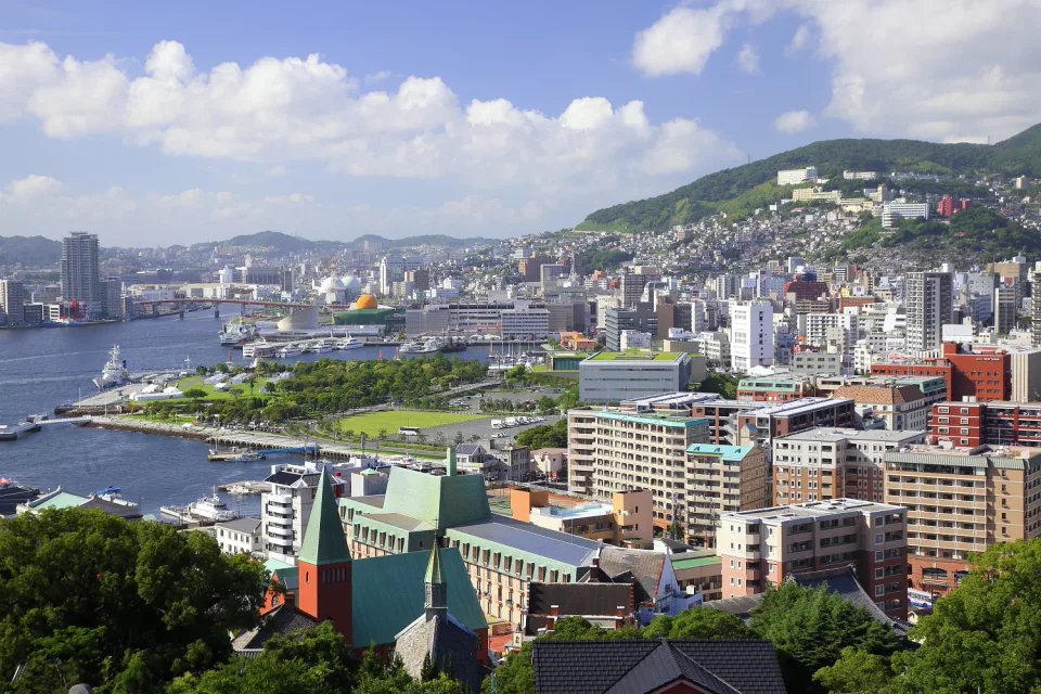 Nagasaki 2-Day Itinerary: History, Food and Night Views