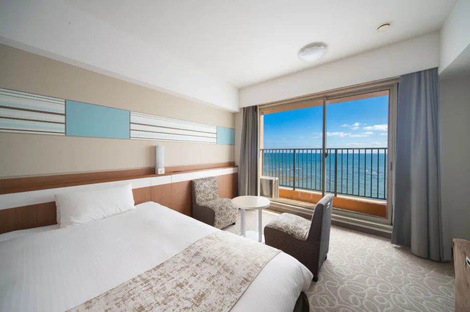 Vessel Hotel Campana Okinawa ocean-view bedroom