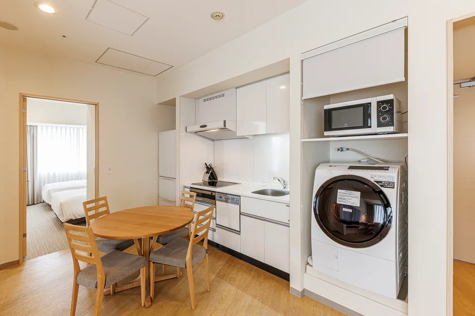 Osaka Long-Stay Hotels for 5–7 Nights: Laundry, Kitchens and When Not to Change Areas