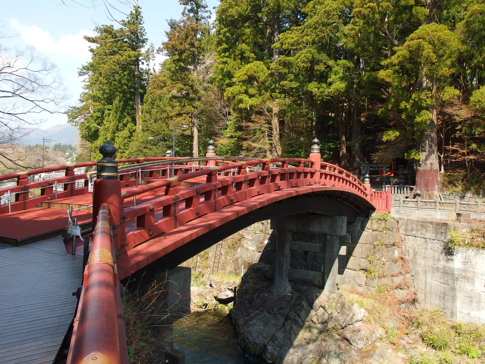 Shinkyo Bridge, cedars and central Nikko mountain scenery for later-season foliage