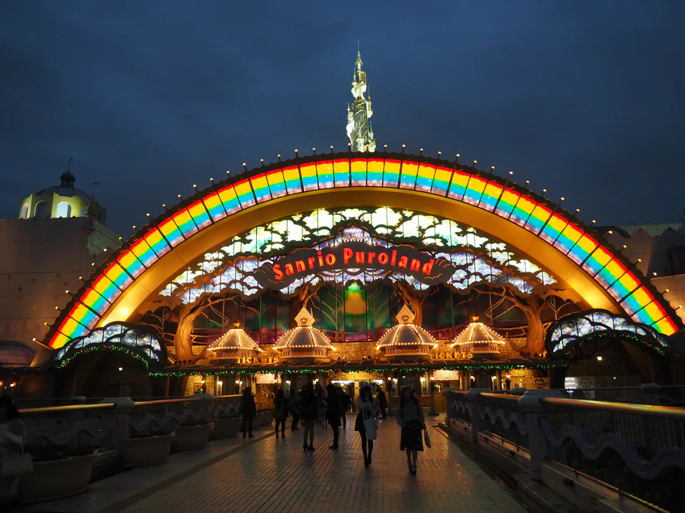 พื้นที่ในร่มและเส้นทางของนักท่องเที่ยวใน Sanrio Rainbow Park ควรตัดสินใจเกี่ยวกับ PUROPASS หลังจากเข้าชมและดูการแสดงในวันนั้น